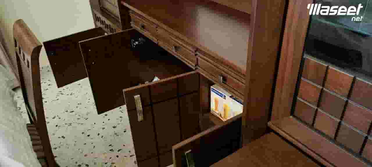 للبيع: طقم سفرة  + صالون مودرن