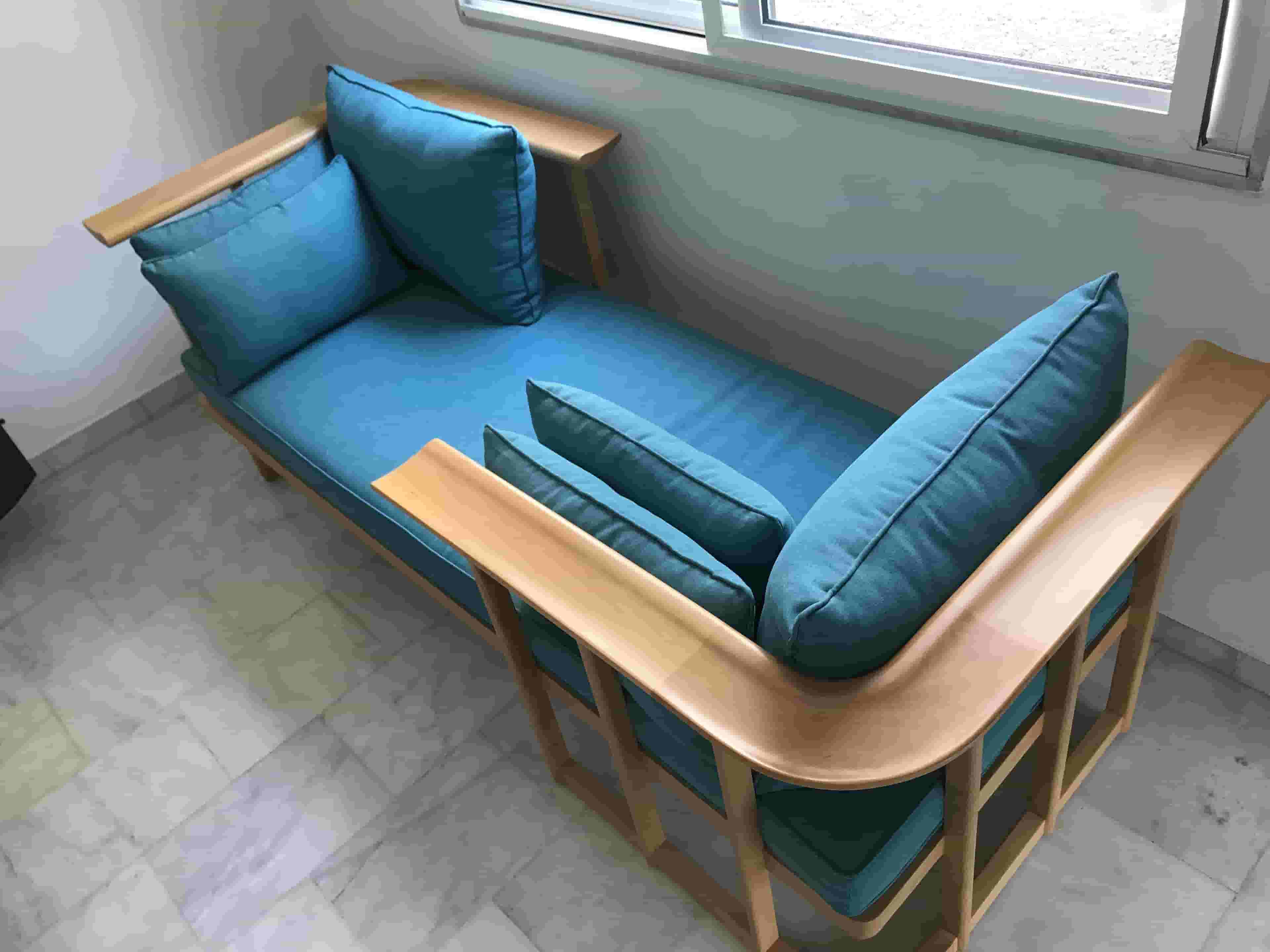 كنبة صناعة حديثة