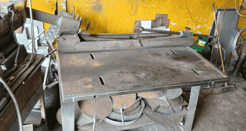 طعاجه ومقص صاج للبيع