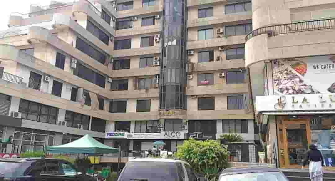 مكتب مفروش 70م للإيجار 