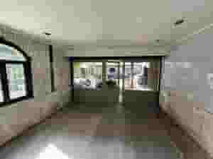 محل للايجار الاشرفية 35م