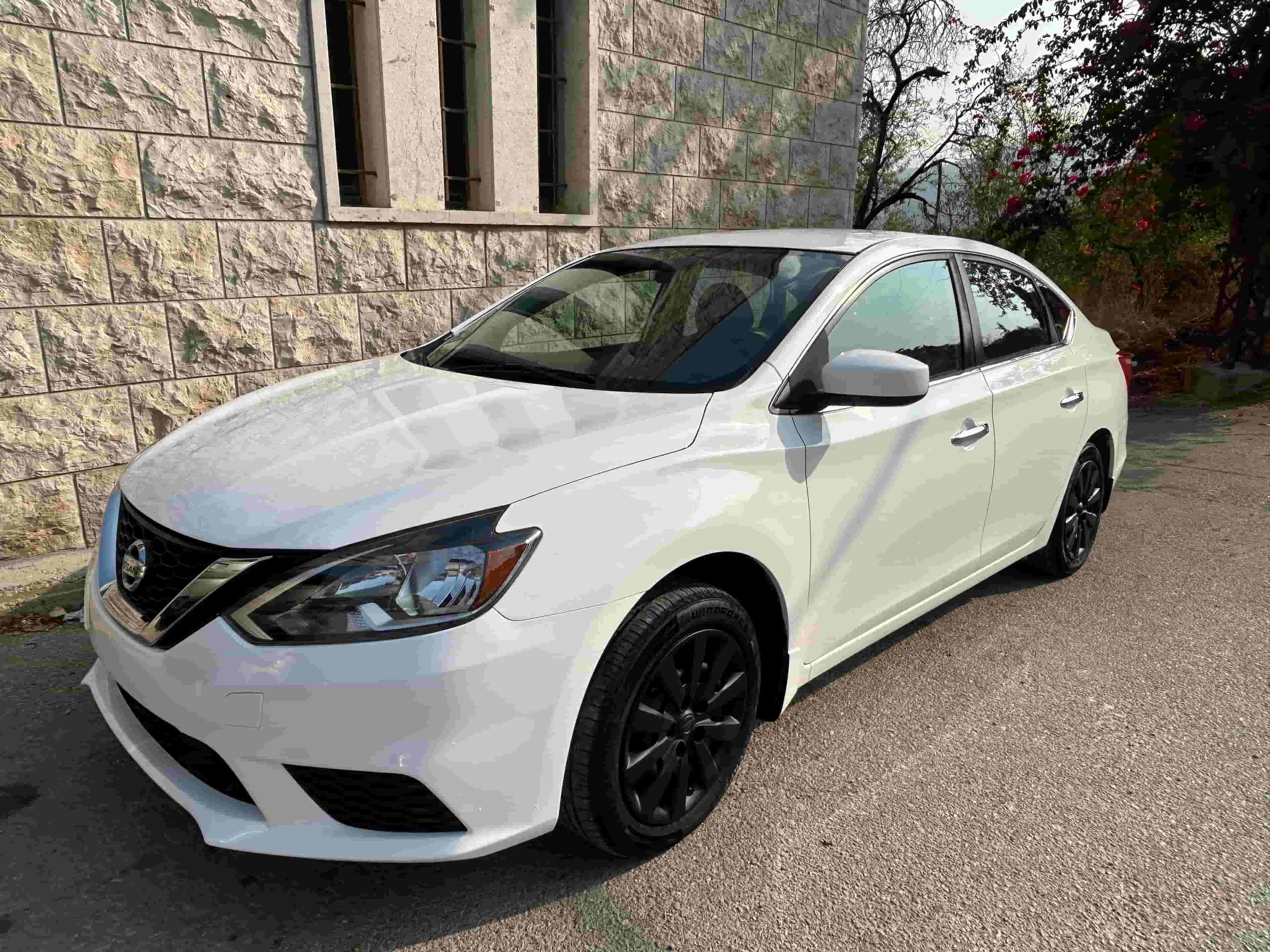 Nissan Sentra 2018